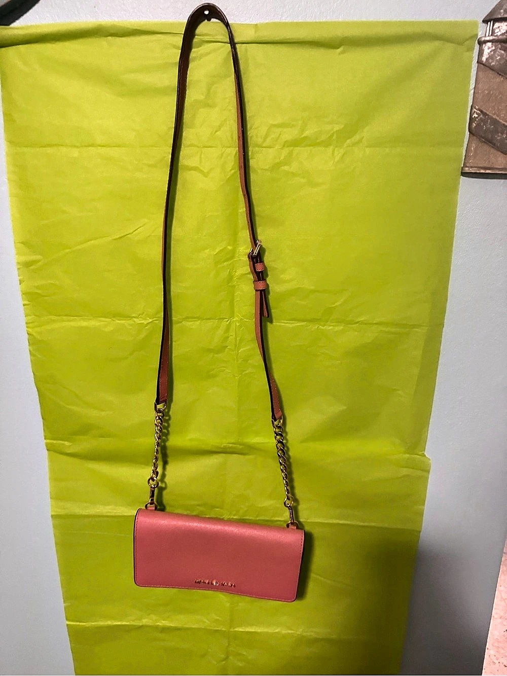 Michael Kors Daniela Large Saffiano Leather Crossbody Bag Pink
